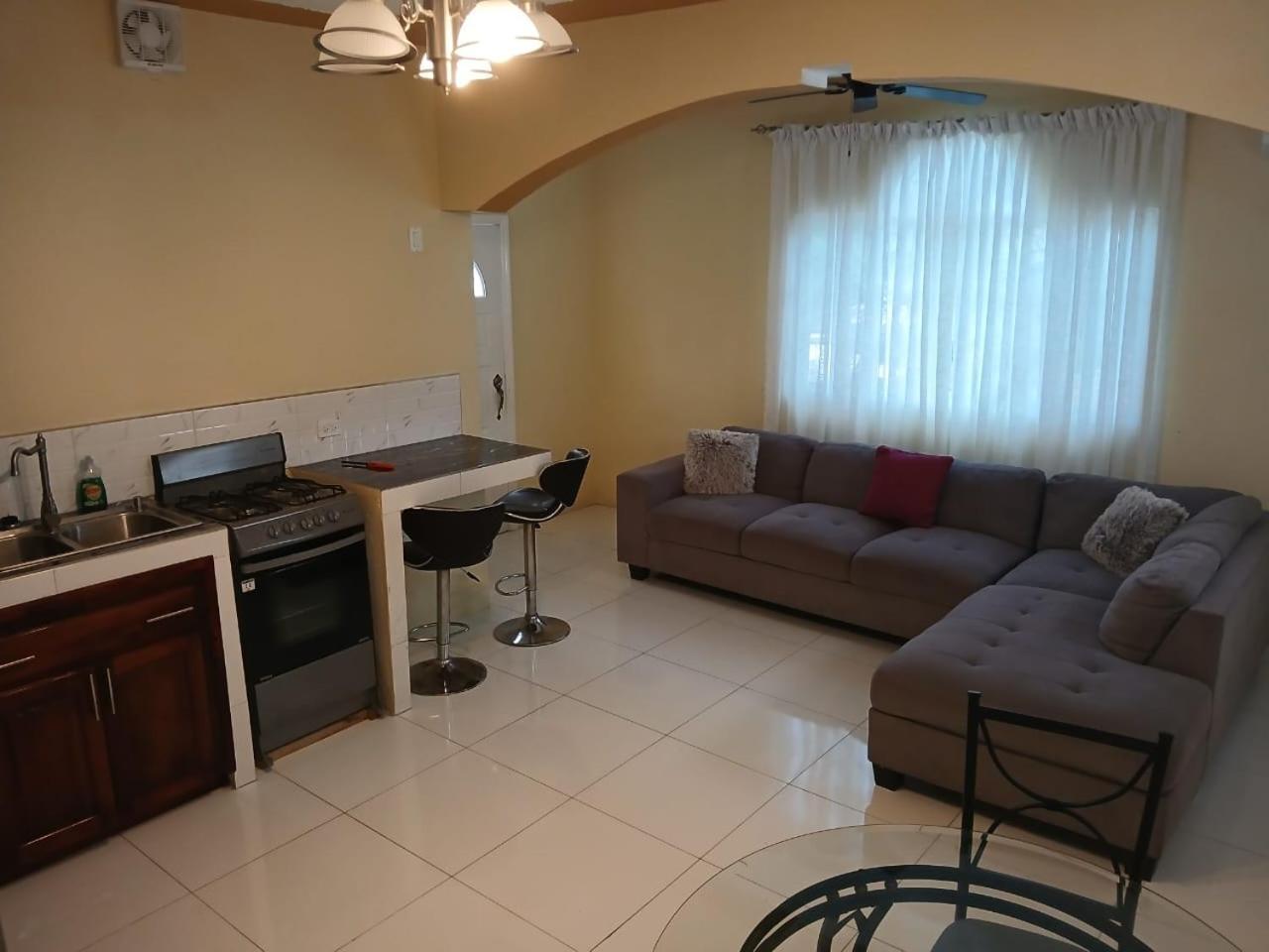 Runthings Hideaway Stay Негрил Экстерьер фото